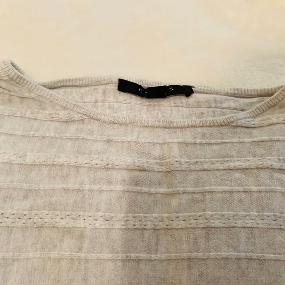 Cyrus Light Gray Sweater with Dolman Sleeves Size S - Picture 3 of 15